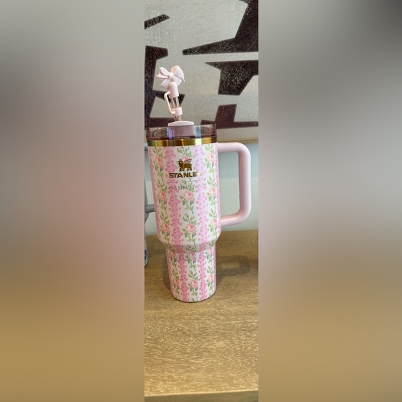 SOLD OUT Love Shack Fancy x Stanley Limited Edition Collab - PINK 40oz Tumbler - Picture 1 of 5